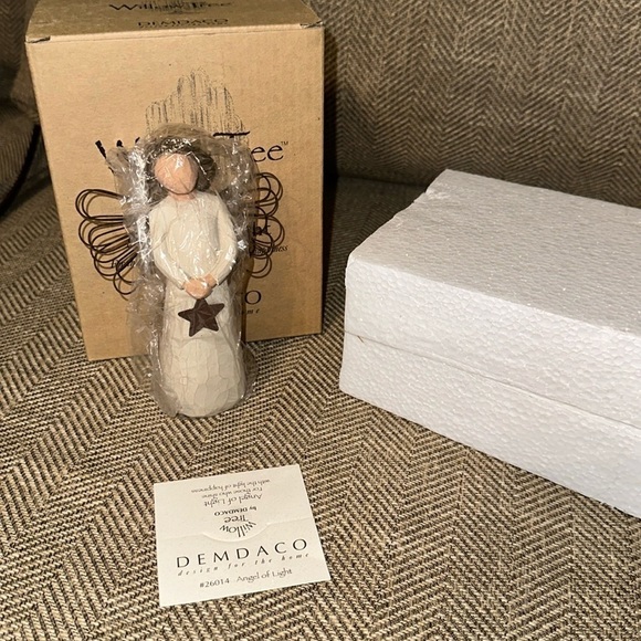NWT willow tree angel of light figure hand painted figurine home demdaco 1999 - Picture 1 of 8